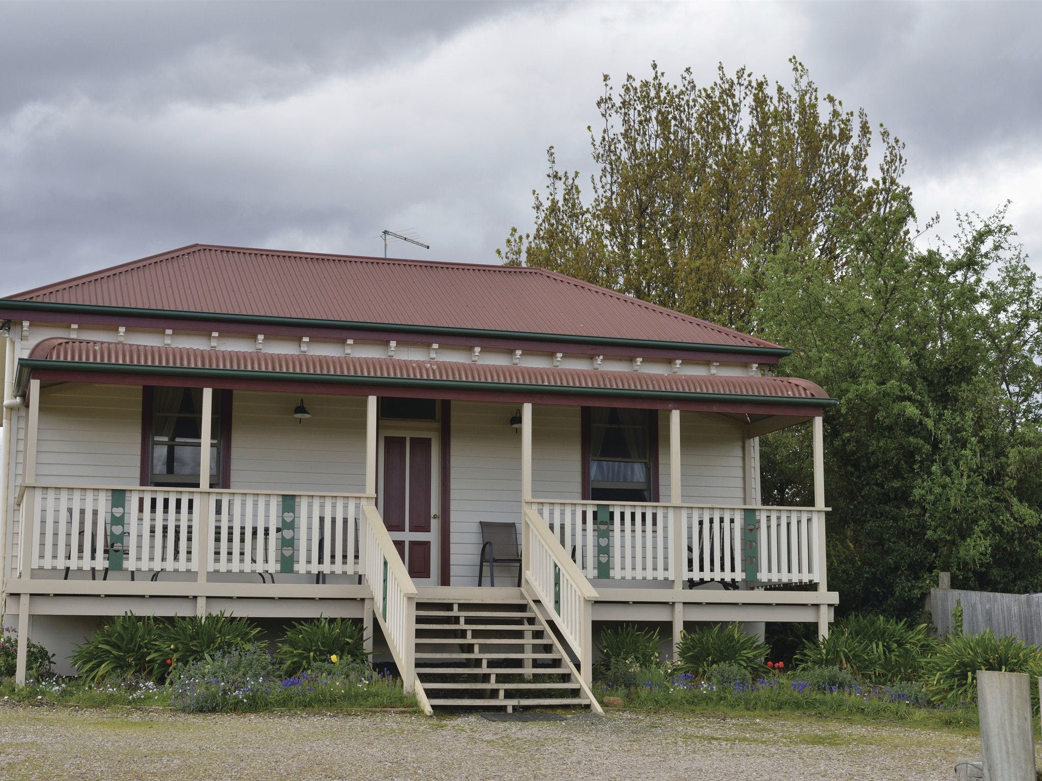 Tier View Twin Cottages